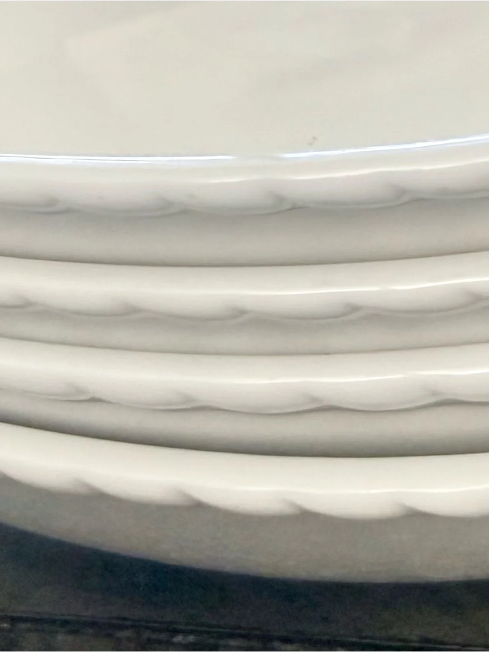 Kate Spade New York Wickford by Lennox 12 Piece Dinnerware Set. Service for 4.